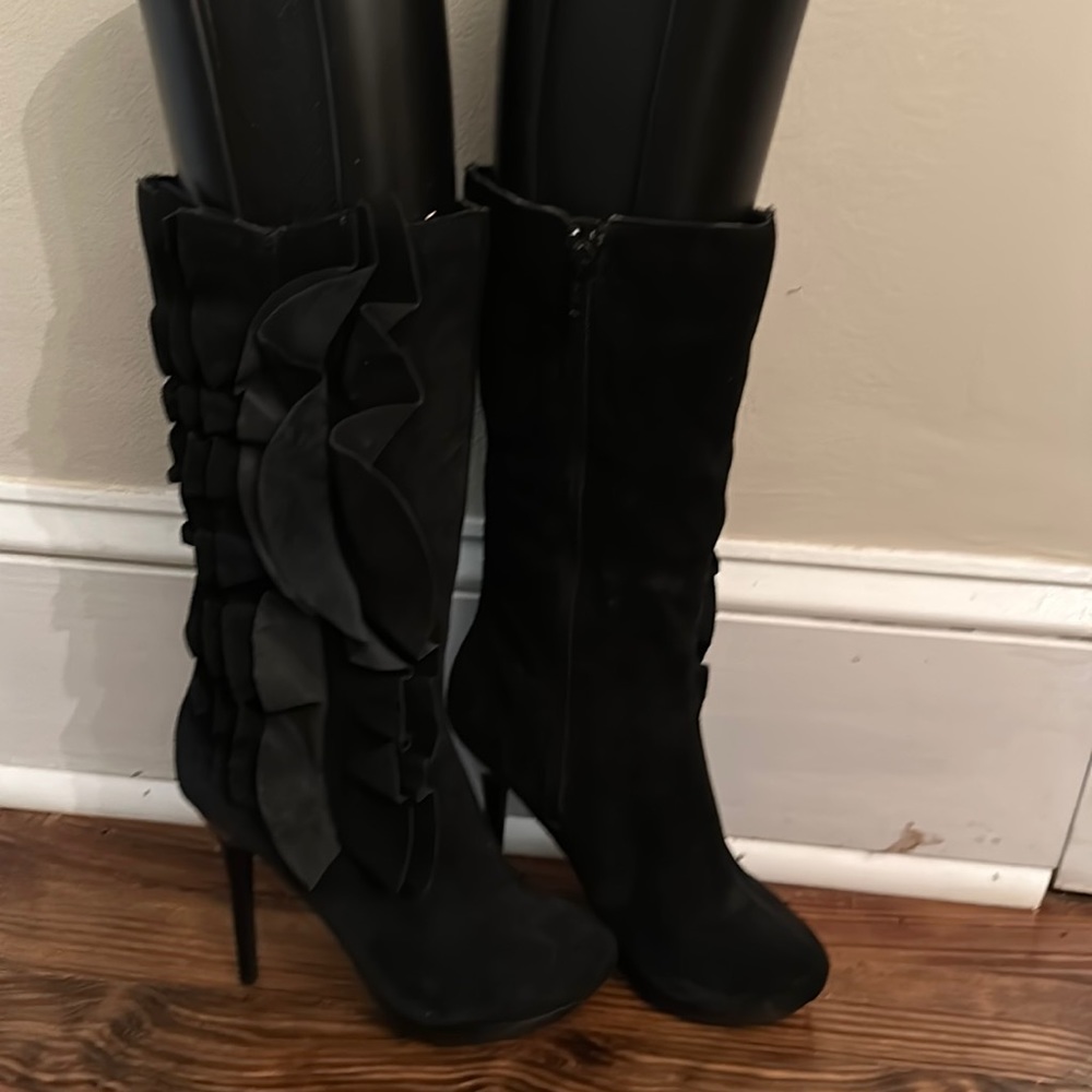 Jessica Simpson suede rufffle boots